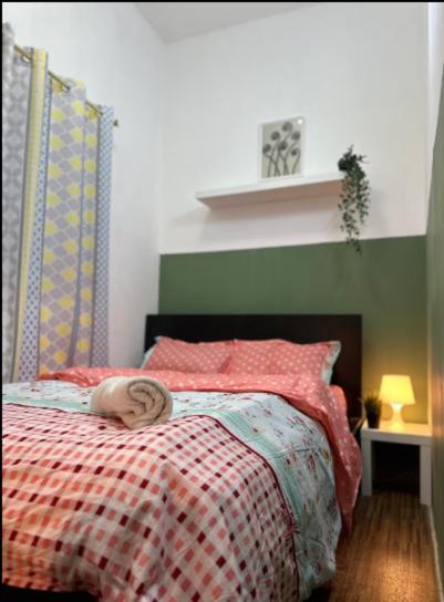 Double Bed Partition Near Mashreq Metro