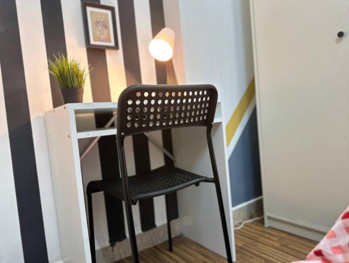 Double Bed Partition Near Mashreq Metro * Dubai