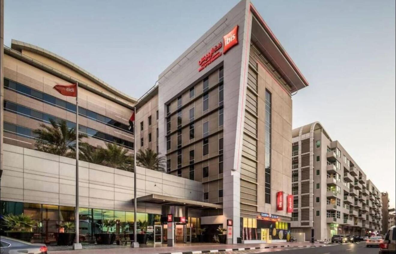 Double Bed Partition Near Mashreq Metro Homestay